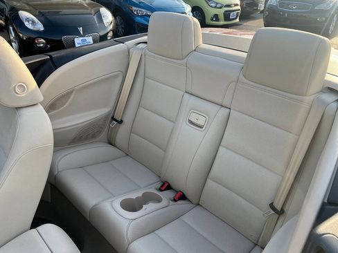 Used 2014 Volkswagen Eos Komfort FWD image 25