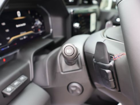 New 2025 GMC Sierra 1500 AT4X image 13