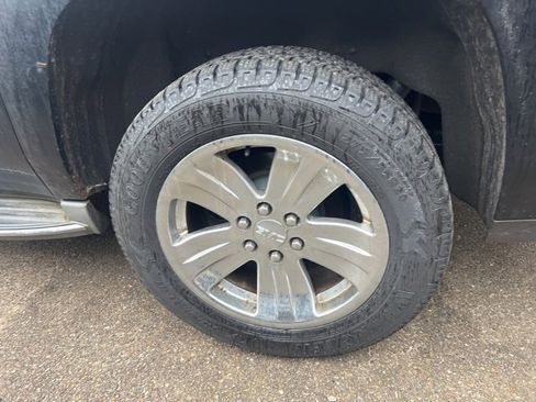 Used 2015 GMC Yukon XL SLE w/ Convenience Package image 5