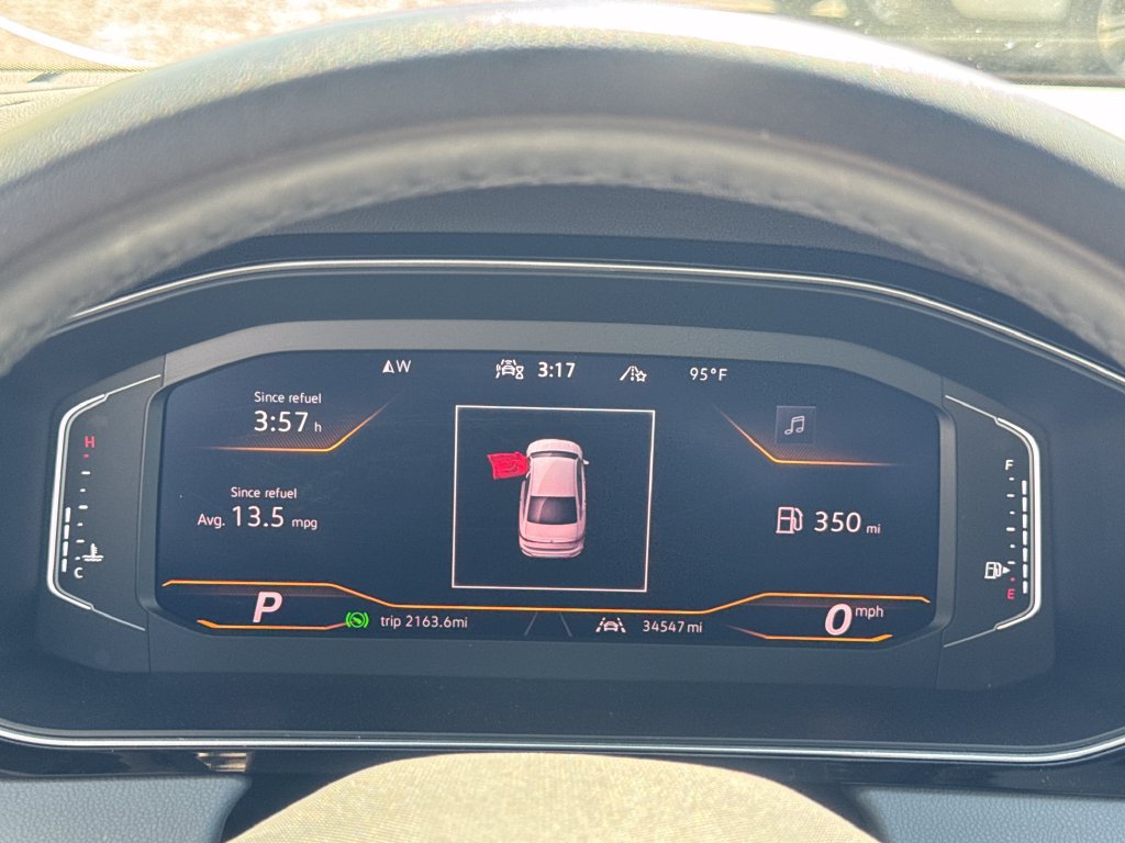 Used 2025 Volkswagen Jetta GLI Autobahn FWD image 17