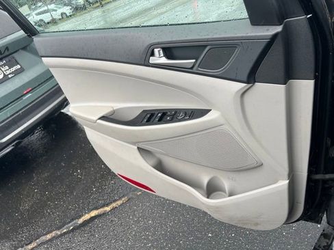 Used 2019 Hyundai Tucson SE FWD image 15
