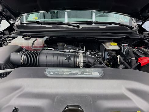 Used 2025 Jeep Wagoneer Series II image 32