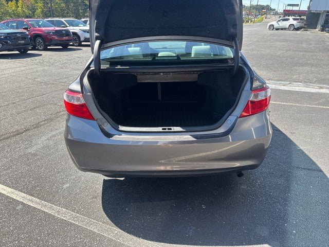 Used 2017 Toyota Camry LE FWD image 50