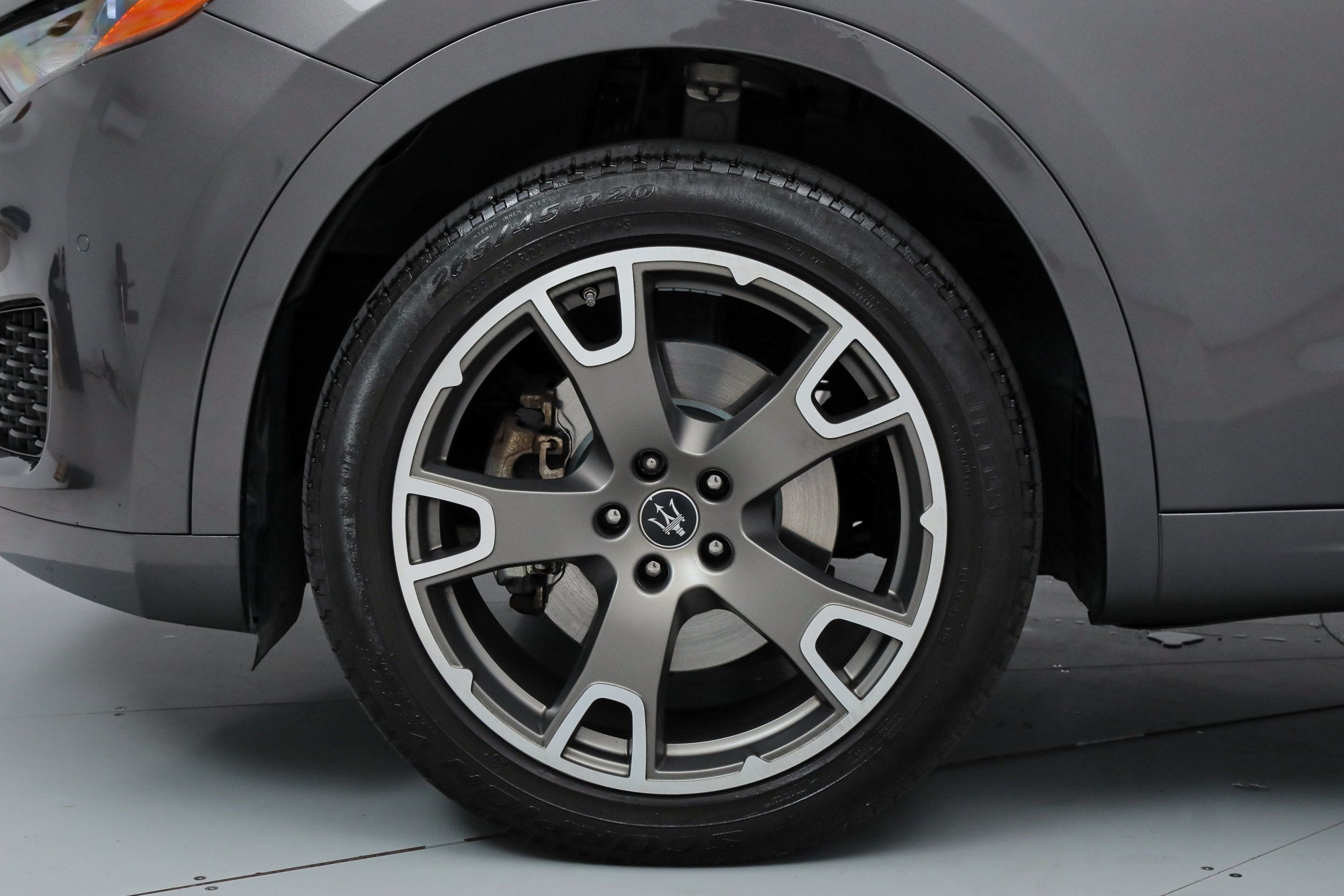 Certified 2023 Maserati Levante GT AWD/4WD image 18