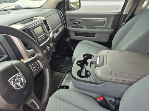 Used 2017 RAM 1500 Classic SLT AWD/4WD image 15