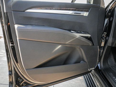 Used 2026 Cadillac Escalade ESV Platinum Sport w/ LPO, ONYX Package image 14