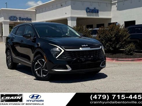 Used 2023 Kia Sportage LX AWD/4WD image 1