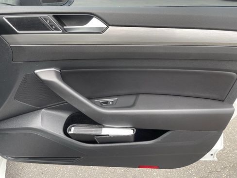 Used 2019 Volkswagen Arteon SE image 12