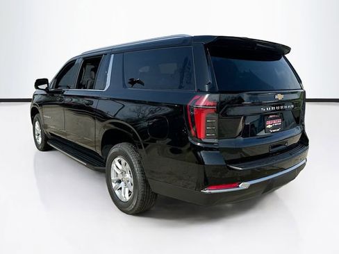 New 2026 Chevrolet Suburban LS image 8