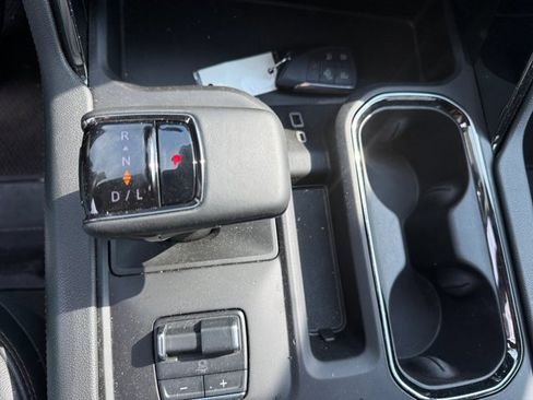 Used 2025 GMC Sierra 1500 AT4 w/ AT4 Premium Package AWD/4WD image 25