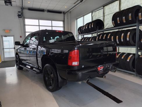 Used 2017 RAM 1500 Express w/ Black Ram 1500 Express Group image 3