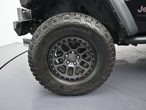 Used 2022 Jeep Wrangler Unlimited Rubicon w/ Xtreme Recon 35" Tire Package AWD/4WD image 9