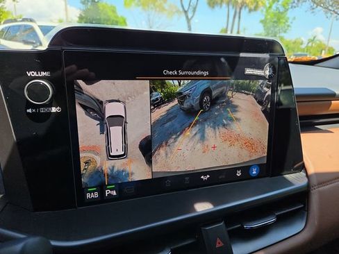 New 2026 Subaru Outback Touring AWD/4WD image 17