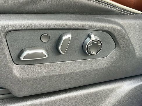 New 2026 GMC Sierra 3500 Denali Ultimate AWD/4WD image 12