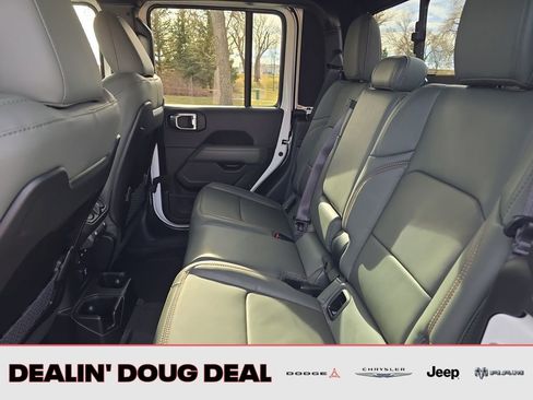 New 2026 Jeep Gladiator Mojave image 26