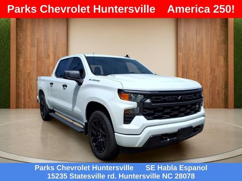 Certified 2025 Chevrolet Silverado 1500 Custom AWD/4WD image 1