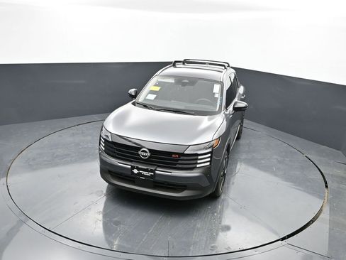 New 2026 Nissan Kicks SR w/ Cold Weather Package AWD/4WD image 17