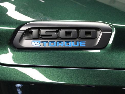 New 2026 RAM 1500 4x4 Crew Cab image 40