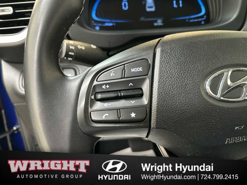 Certified 2023 Hyundai Venue Limited w/ Cargo Package image 22