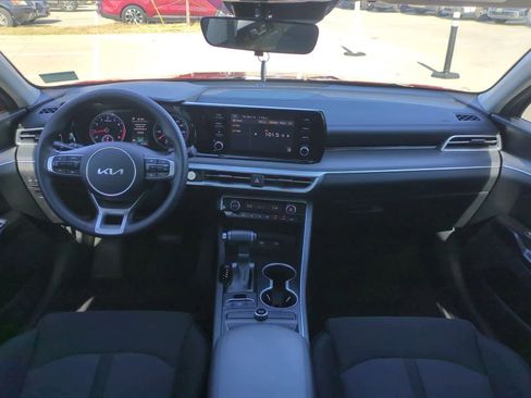 Used 2024 Kia K5 LXS image 14