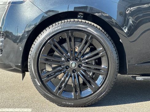 Certified 2023 Land Rover Range Rover SE image 33