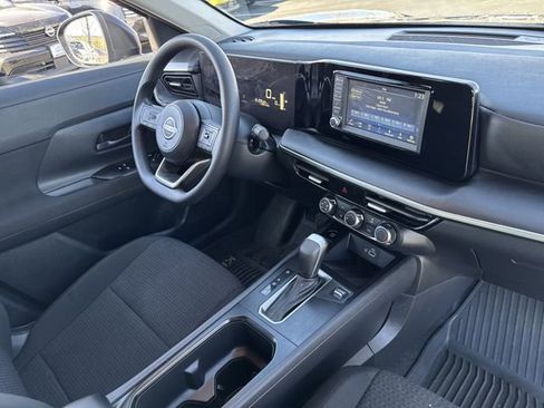 Certified 2025 Nissan Kicks S image 25