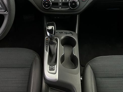 Used 2025 Buick Envista Preferred image 14