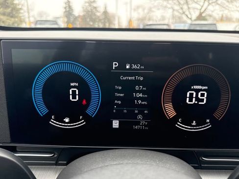 Certified 2025 Hyundai Kona SE image 26