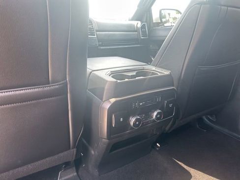 Used 2019 Ford Expedition Limited RWD image 24