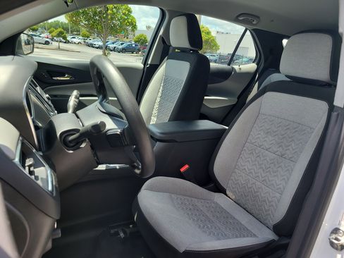 Used 2022 Chevrolet Equinox LS FWD image 20