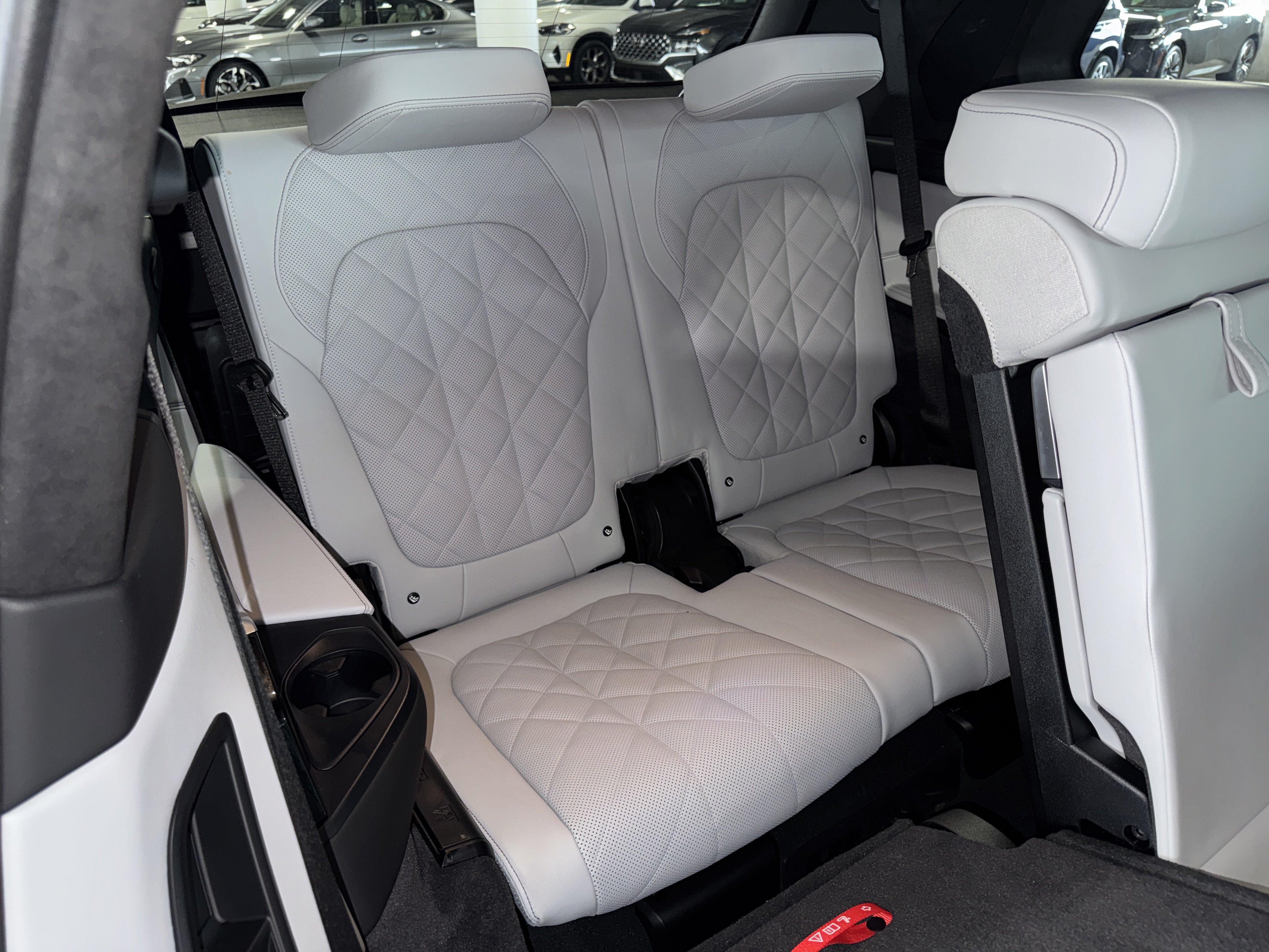 Certified 2025 BMW X7 xDrive40i w/ Executive Package AWD/4WD image 13