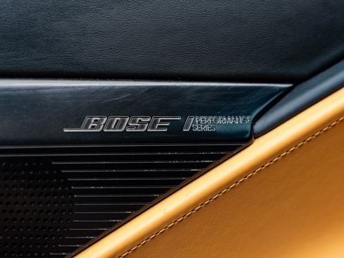 Used 2023 Chevrolet Corvette Stingray Premium Conv w/ Z51 Performance Package RWD image 17