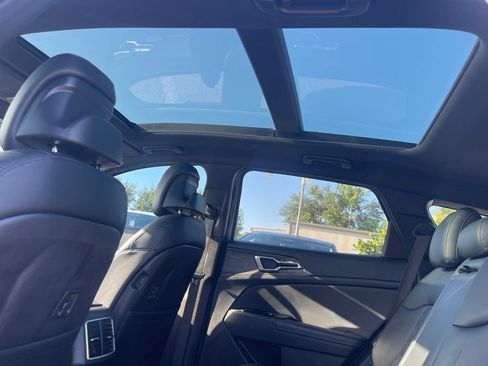Used 2023 Kia Sportage X-Line w/ X-Line Premium Package AWD/4WD image 8