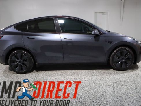 Used 2024 Tesla Model Y Long Range image 6