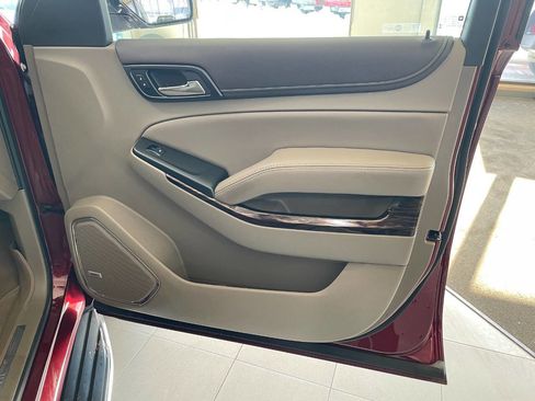 Used 2016 GMC Yukon SLT w/ HD Trailering Package image 34