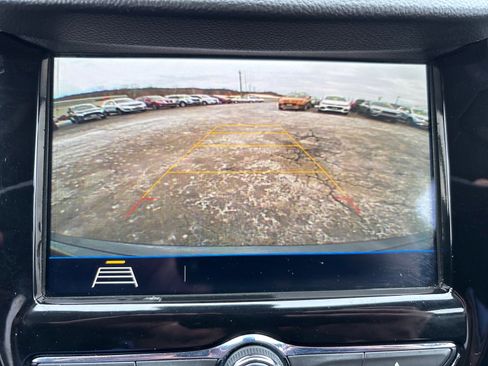 Used 2018 Chevrolet Trax LT w/ LT Convenience Package image 31