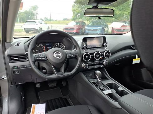 New 2025 Nissan Sentra S image 9