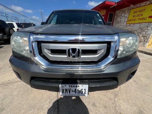 Used 2011 Honda Pilot LX image 2