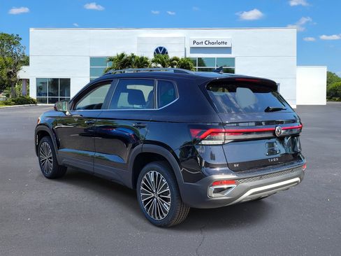 New 2026 Volkswagen Taos SE FWD image 28