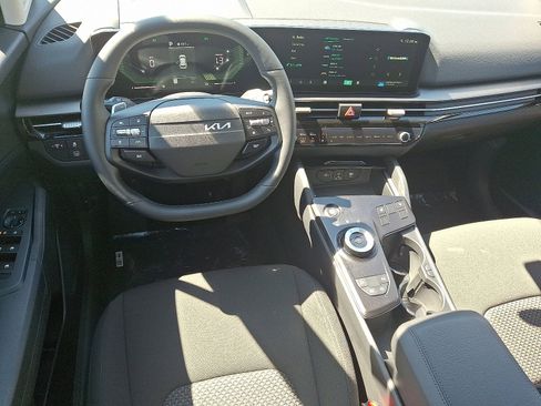 New 2026 Kia Sportage S image 7