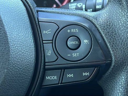 Used 2023 Toyota RAV4 XLE w/ Convenience Package FWD image 24