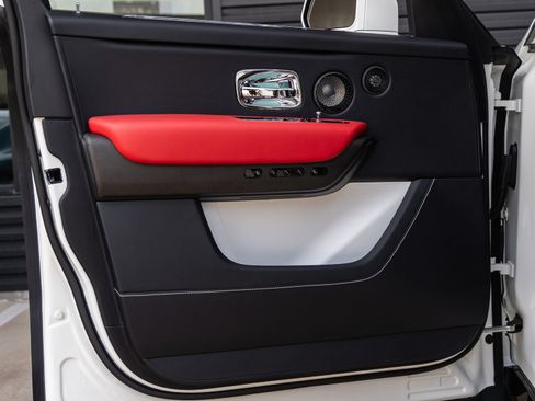 New 2026 Rolls-Royce Cullinan AWD/4WD image 25