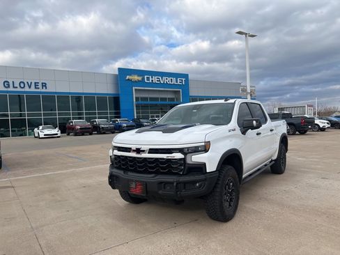 Used 2023 Chevrolet Silverado 1500 ZR2 w/ ZR2 Bison Edition image 2