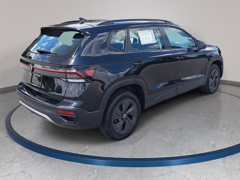Certified 2025 Volkswagen Taos S FWD image 5