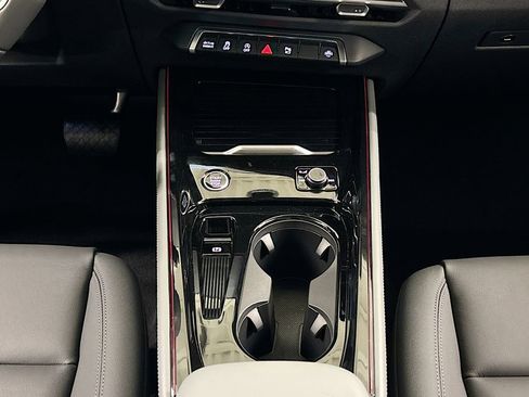 New 2026 Audi Q3 quattro 2.0T image 13