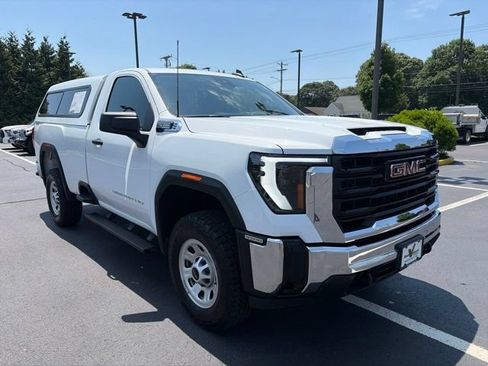 Used 2024 GMC Sierra 3500 Pro w/ Convenience Package AWD/4WD image 8