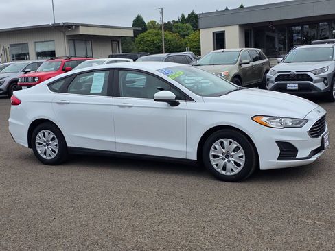Used 2020 Ford Fusion S FWD image 3