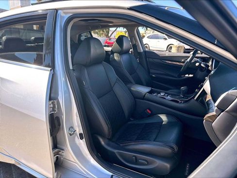 Used 2016 Nissan Maxima Platinum FWD image 10