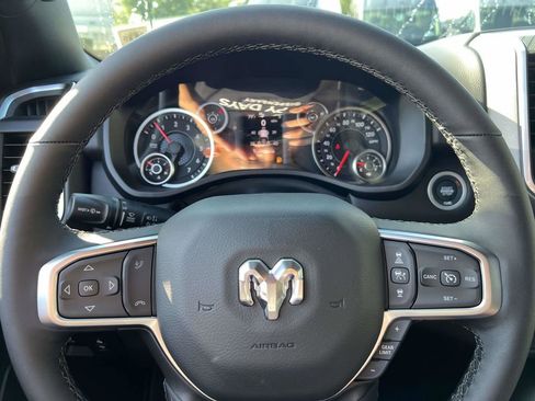 Used 2025 RAM 1500 Big Horn AWD/4WD image 31