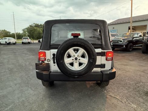 Used 2008 Jeep Wrangler X image 4